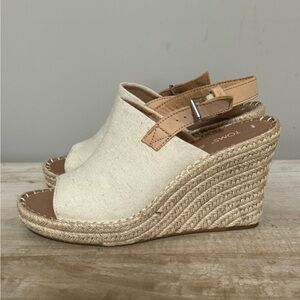 Tom’s womens wedges brand new